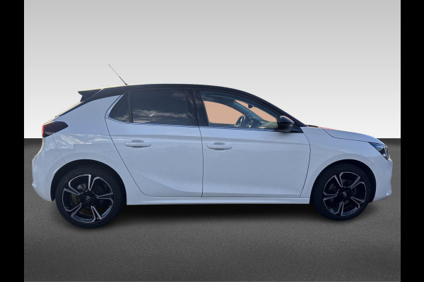 Opel Corsa 1.2 Elegance | All Season banden | 17 inch LM Velgen | Camera