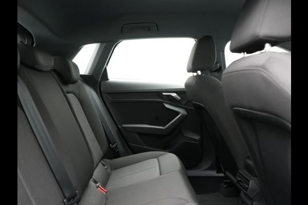 Audi A3 Sportback 40 TFSI e Advanced edition Plug In Hybrid 204pk PHEV | Trekhaak Afn. | Apple Carplay | Keyless | Sporstoelen Verwarmd | Virtual | Cruise Control | DAB | 17" L.M. |