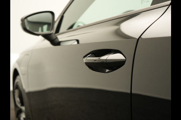 Audi A3 Sportback 40 TFSI e Advanced edition Plug In Hybrid 204pk PHEV | Trekhaak Afn. | Apple Carplay | Keyless | Sporstoelen Verwarmd | Virtual | Cruise Control | DAB | 17" L.M. |