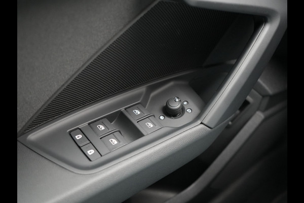 Audi A3 Sportback 40 TFSI e Advanced edition Plug In Hybrid 204pk PHEV | Trekhaak Afn. | Apple Carplay | Keyless | Sporstoelen Verwarmd | Virtual | Cruise Control | DAB | 17" L.M. |