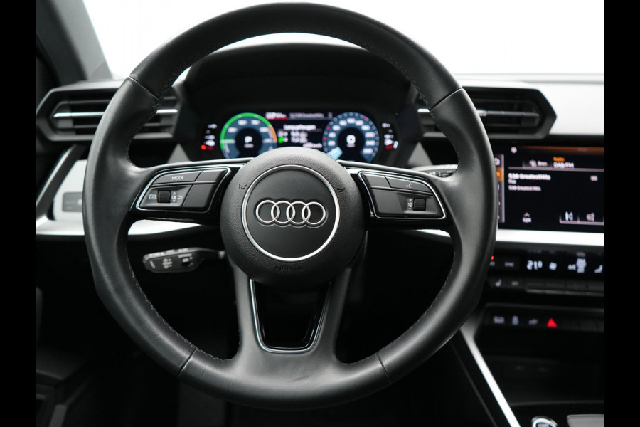 Audi A3 Sportback 40 TFSI e Advanced edition Plug In Hybrid 204pk PHEV | Trekhaak Afn. | Apple Carplay | Keyless | Sporstoelen Verwarmd | Virtual | Cruise Control | DAB | 17" L.M. |