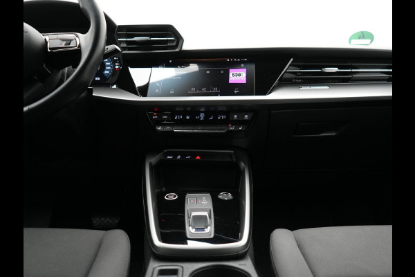 Audi A3 Sportback 40 TFSI e Advanced edition Plug In Hybrid 204pk PHEV | Trekhaak Afn. | Apple Carplay | Keyless | Sporstoelen Verwarmd | Virtual | Cruise Control | DAB | 17" L.M. |