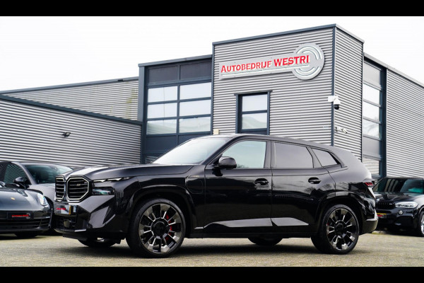BMW XM PHEV 30 kWh | 687 PK | Iconic Glow | Skylounge | Massage | 360 Cam | Drive assistant | Stuurwielverwarming | Sportuitlaat |