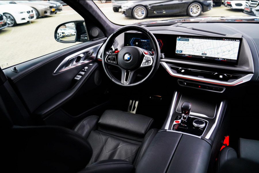 BMW XM PHEV 30 kWh | 687 PK | Iconic Glow | Skylounge | Massage | 360 Cam | Drive assistant | Stuurwielverwarming | Sportuitlaat |
