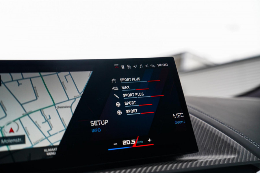 BMW XM PHEV 30 kWh | 687 PK | Iconic Glow | Skylounge | Massage | 360 Cam | Drive assistant | Stuurwielverwarming | Sportuitlaat |