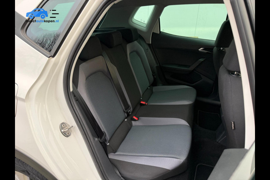 Seat Arona 1.0 TSI Style Business Intense | Carplay | Camera | Adaptieve cruise control | Dodehoek spiegels