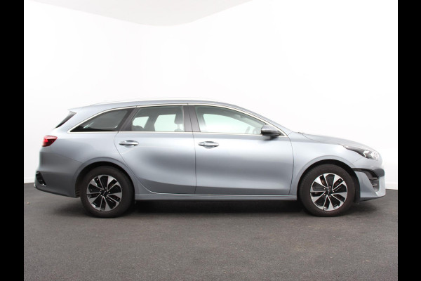 Kia Ceed Sportswagon 1.6 GDI PHEV AUTOMAAT DynamicLine | Navigatie | Apple carplay/Android Auto | Cruise Control | Lichtmetalen Velgen | Climate Control