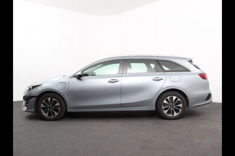 Kia Ceed Sportswagon 1.6 GDI PHEV AUTOMAAT DynamicLine | Navigatie | Apple carplay/Android Auto | Cruise Control | Lichtmetalen Velgen | Climate Control