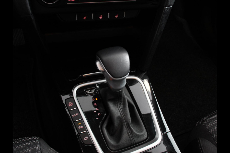 Kia Ceed Sportswagon 1.6 GDI PHEV AUTOMAAT DynamicLine | Navigatie | Apple carplay/Android Auto | Cruise Control | Lichtmetalen Velgen | Climate Control