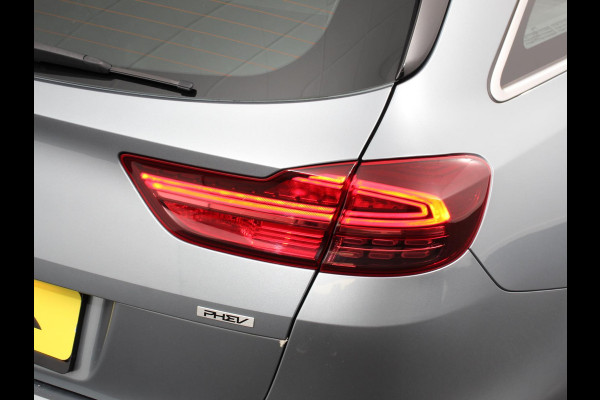 Kia Ceed Sportswagon 1.6 GDI PHEV AUTOMAAT DynamicLine | Navigatie | Apple carplay/Android Auto | Cruise Control | Lichtmetalen Velgen | Climate Control