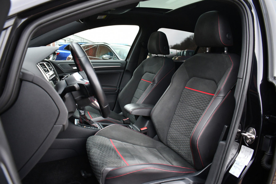 Volkswagen Golf 2.0 TSI GTI Performance Pano ACC 19inch Keyless Alcantara