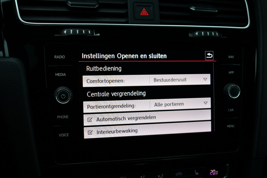 Volkswagen Golf 2.0 TSI GTI Performance Pano ACC 19inch Keyless Alcantara