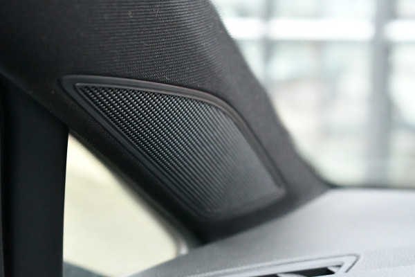 Volkswagen Golf 2.0 TSI GTI Performance Pano ACC 19inch Keyless Alcantara