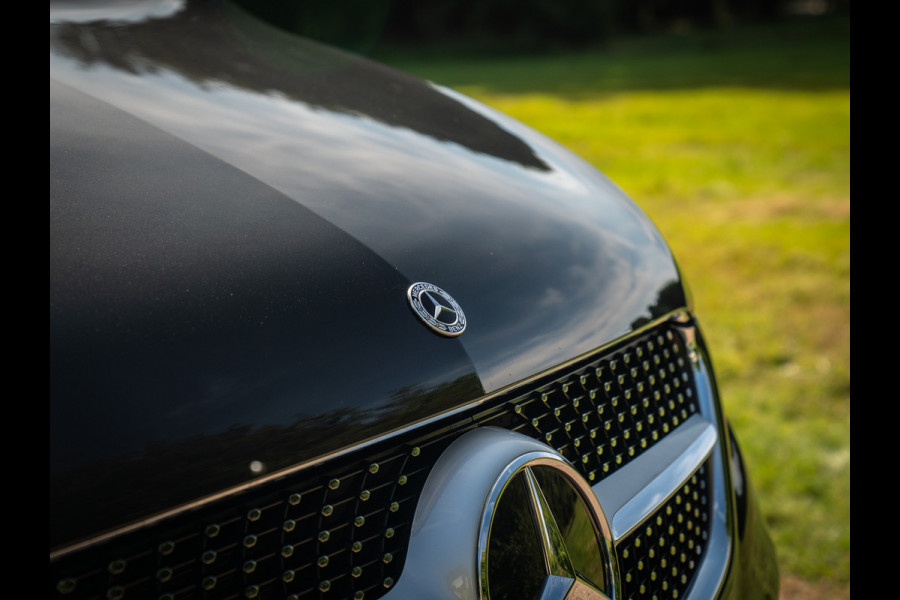 Mercedes-Benz V-Klasse 250d Lang DC | €64.900,- Ex. BTW | Luchtvering | CarPlay | Elektr. deuren