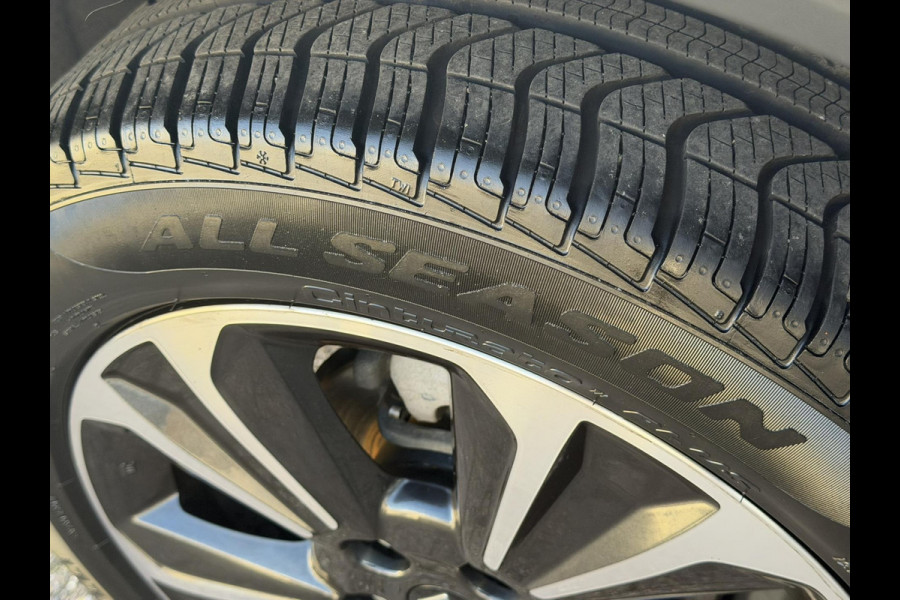 Suzuki Vitara 1.5 Hybrid Panorama Full led Automaat Camera+Pdc Stoelverwarming Adapt. Cruise Navi