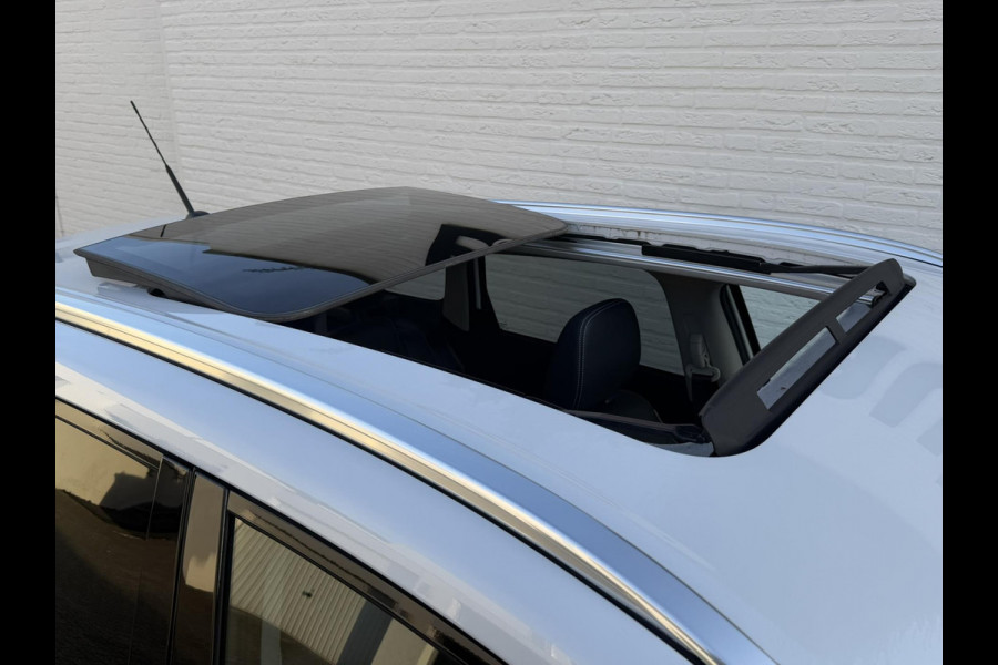 Suzuki Vitara 1.5 Hybrid Panorama Full led Automaat Camera+Pdc Stoelverwarming Adapt. Cruise Navi