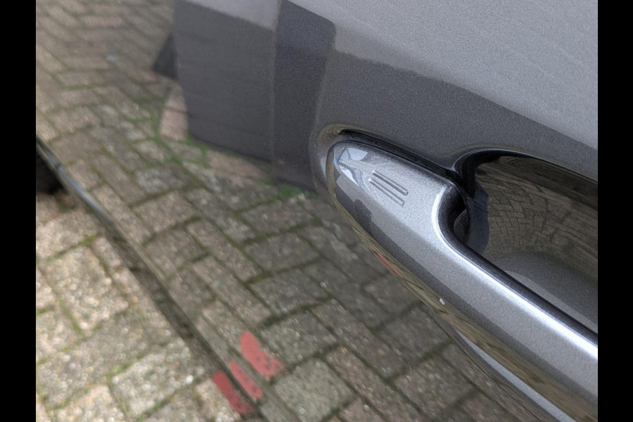 Toyota RAV4 2.5 Plug-in Hybrid AWD Bi-Tone Plus|Panodak|Stoelkoeling/Verwarming|JBL|Memory|Leder|360-Camera|Head-Up