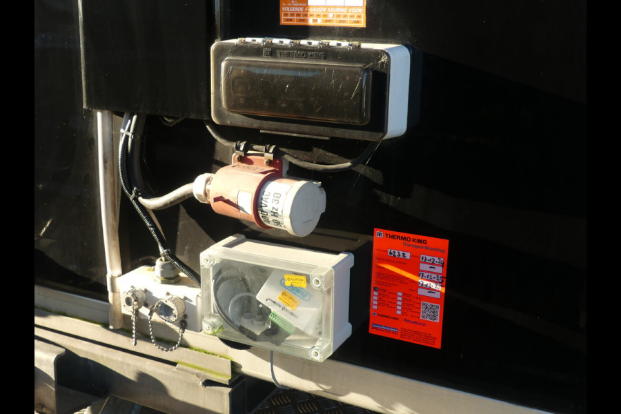 Iveco Daily 40C18 Trekker BE Combi Gekoelde trailer Laadklep/Luchtvering