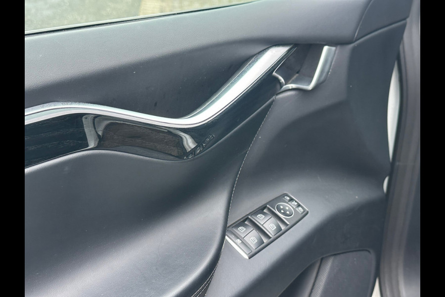 Tesla Model X 75D Base 6p.