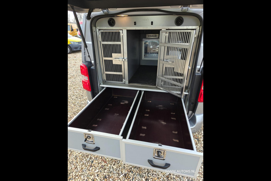 Citroën Jumpy 2.0 BlueHDI 180 PK AUTOMAAT , 1e Eig Ex overheid. Euro 6 , lengte 2 , honden inrichting ,