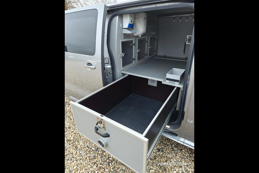 Citroën Jumpy 2.0 BlueHDI 180 PK AUTOMAAT , 1e Eig Ex overheid. Euro 6 , lengte 2 , honden inrichting ,