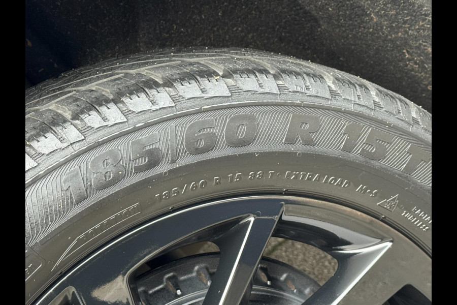 Volkswagen Polo 1.0 TSI Highline Business - Navigatie / Apple CarPlay I Airco I Sport velgen I LED I Dealer onderhouden