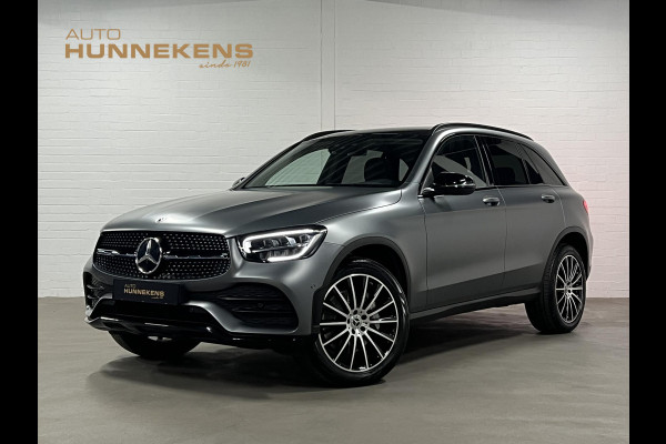 Mercedes-Benz GLC 300e 4MATIC *17.762KM | AMG | Open dak | Adaptive cruise | Stoel-/stuurverwarming