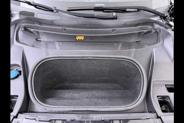 Jaguar I-PACE EV320 S Business Pack 90 kWh 3-FASE lader | SOH 100% | VAN: €27.900,- VOOR: €25.877,- UW EINDEJAARSVOORDEEL: €2.023 |