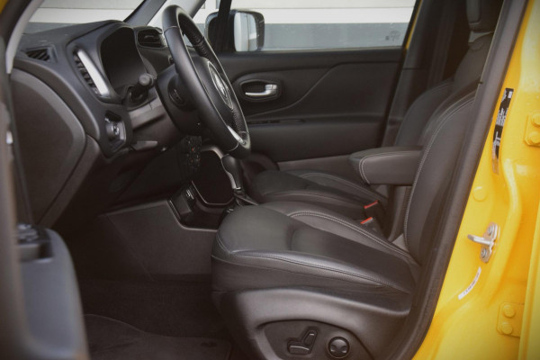 Jeep Renegade 1.5T e-Hybrid Altitude LEER/CAMERA/KEYLESS/STOEL VERWARMING
