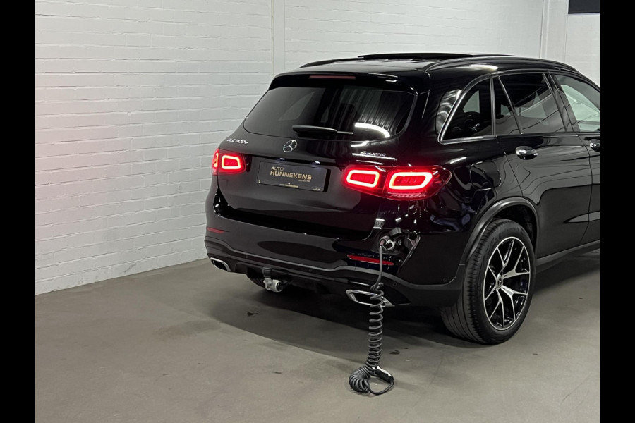 Mercedes-Benz GLC GLC 300 e 4MATIC Trekhaak | Open dak | Burmester | Stoel-/stuurverwarming | Memory | Head-up