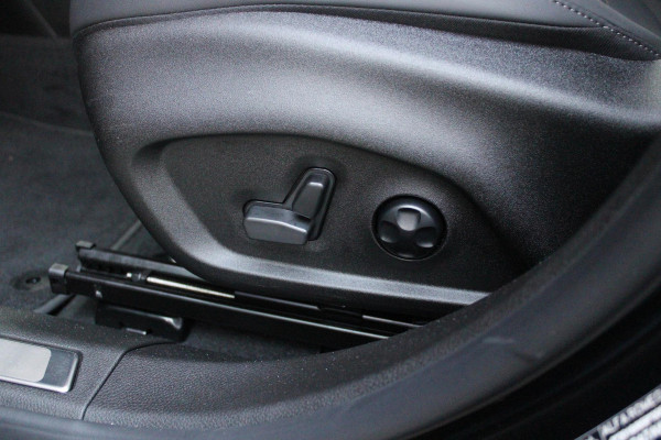 Alfa Romeo Tonale 1.3T PHEV 280PK VELOCE Q4 | PANORAMISCH SCHUIF / KANTELDAK | LEDEREN BEKLEDING | VOORSTOELEN / STUUR VERWARMD | VOORSTOELEN GEVENTILEERD | VOORSTOELEN ELEKTRISCH VERSTELBAAR | DRAADLOOS APPLE CARPLAY / ANDROID AUTO | 360° CAMERA | AUTOMATISCH DIMMENDE BUITENSPIEGELS | 20"INCH LICHTMETALEN VELGEN | ADAPTIVE CRUISE CONTROL | KEYLESS ENTRY / START | ELEKTRISCH BEDIENBARE ACHTERKLEP | DRAADLOZE TELEFOONLADER | AMBIENT LIGHTING | DONKERE HEMELBEKLEDING | SCHAKELFLIPPERS AAN HET STUUR | VERWARMDE RUITENSPROEIERS |