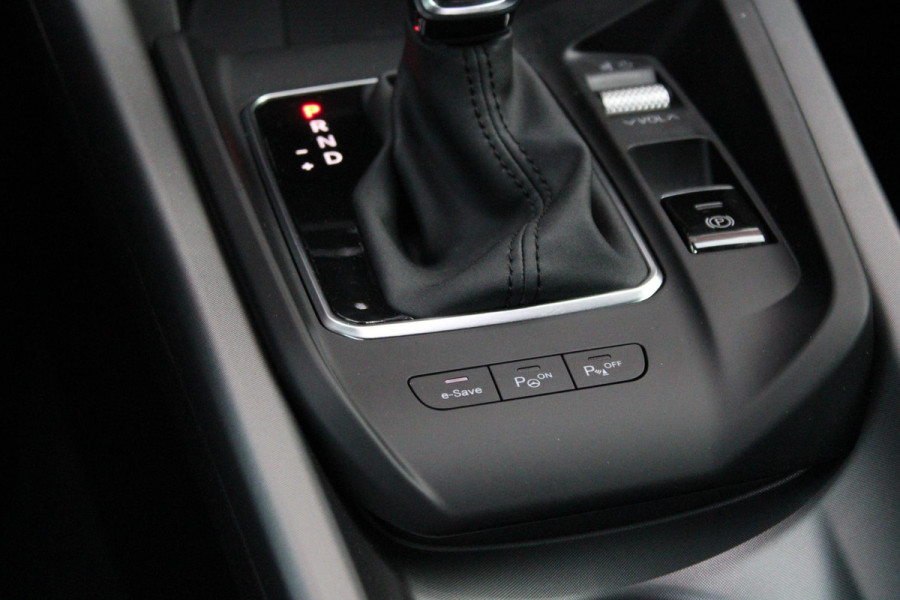 Alfa Romeo Tonale 1.3T PHEV 280PK VELOCE Q4 | PANORAMISCH SCHUIF / KANTELDAK | LEDEREN BEKLEDING | VOORSTOELEN / STUUR VERWARMD | VOORSTOELEN GEVENTILEERD | VOORSTOELEN ELEKTRISCH VERSTELBAAR | DRAADLOOS APPLE CARPLAY / ANDROID AUTO | 360° CAMERA | AUTOMATISCH DIMMENDE BUITENSPIEGELS | 20"INCH LICHTMETALEN VELGEN | ADAPTIVE CRUISE CONTROL | KEYLESS ENTRY / START | ELEKTRISCH BEDIENBARE ACHTERKLEP | DRAADLOZE TELEFOONLADER | AMBIENT LIGHTING | DONKERE HEMELBEKLEDING | SCHAKELFLIPPERS AAN HET STUUR | VERWARMDE RUITENSPROEIERS |