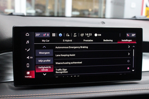 Alfa Romeo Tonale 1.3T PHEV 280PK VELOCE Q4 | PANORAMISCH SCHUIF / KANTELDAK | LEDEREN BEKLEDING | VOORSTOELEN / STUUR VERWARMD | VOORSTOELEN GEVENTILEERD | VOORSTOELEN ELEKTRISCH VERSTELBAAR | DRAADLOOS APPLE CARPLAY / ANDROID AUTO | 360° CAMERA | AUTOMATISCH DIMMENDE BUITENSPIEGELS | 20"INCH LICHTMETALEN VELGEN | ADAPTIVE CRUISE CONTROL | KEYLESS ENTRY / START | ELEKTRISCH BEDIENBARE ACHTERKLEP | DRAADLOZE TELEFOONLADER | AMBIENT LIGHTING | DONKERE HEMELBEKLEDING | SCHAKELFLIPPERS AAN HET STUUR | VERWARMDE RUITENSPROEIERS |