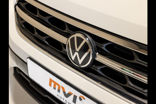 Volkswagen T-Roc 1.5 TSI R-Line Edition / 150pk / Stoel en stuur verwarming / Achteruitrij camera / Keyless /