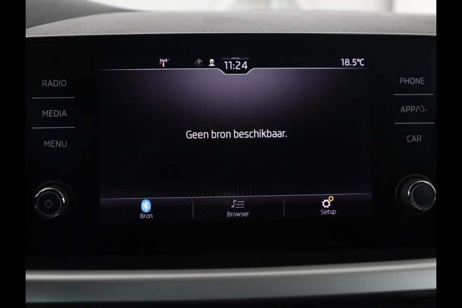 Škoda Kamiq 1.0 TSI Sport | Automaat | Carplay | Sportstoelen | DAB | Climate control | Parkeerhulp | Cruise control | Full LED | Bluetooth