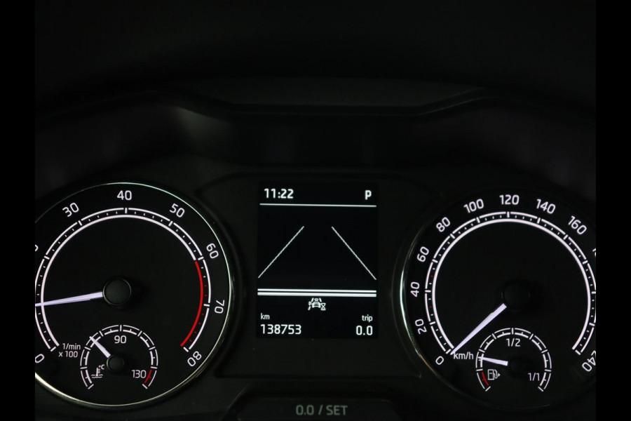 Škoda Kamiq 1.0 TSI Sport | Automaat | Carplay | Sportstoelen | DAB | Climate control | Parkeerhulp | Cruise control | Full LED | Bluetooth