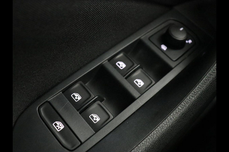 Škoda Kamiq 1.0 TSI Sport | Automaat | Carplay | Sportstoelen | DAB | Climate control | Parkeerhulp | Cruise control | Full LED | Bluetooth