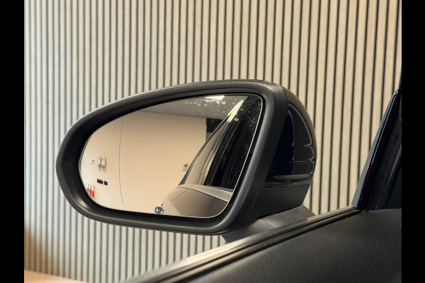Mercedes-Benz A-Klasse 180 Business Solution AUT. PARKEERSENSOREN VOOR EN ACHTER CRUISE CONTROL STOELVERWARMING NAVI LDER
