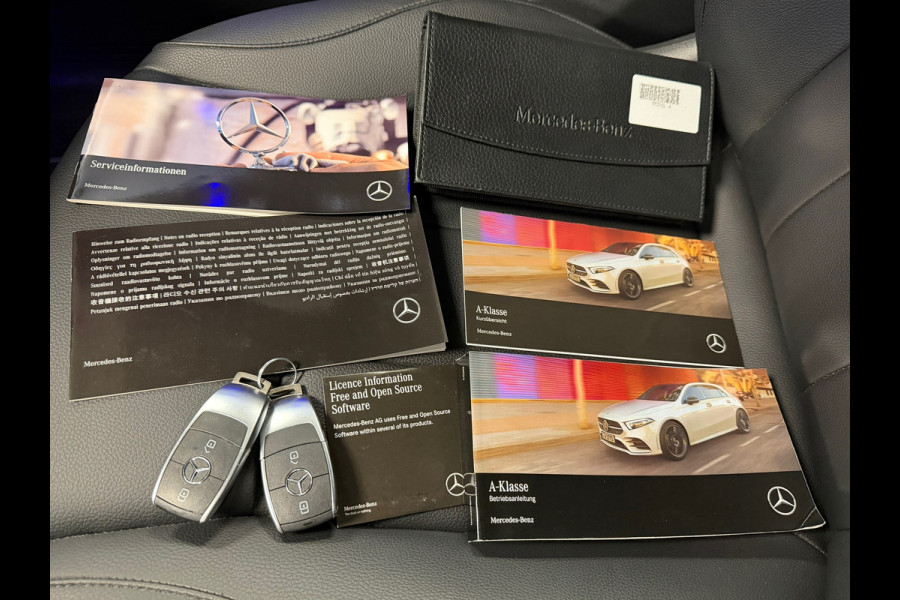 Mercedes-Benz A-Klasse 180 Business Solution AUT. PARKEERSENSOREN VOOR EN ACHTER CRUISE CONTROL STOELVERWARMING NAVI LDER