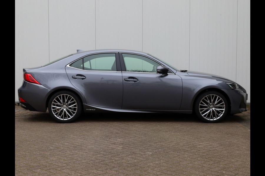 Lexus IS 300h Hybrid Luxury Line | Mark Levinson | Stoelventilatie | LED