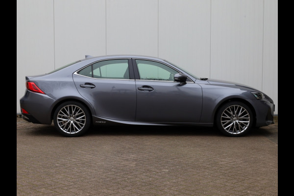 Lexus IS 300h Hybrid Luxury Line | Mark Levinson | Stoelventilatie | LED