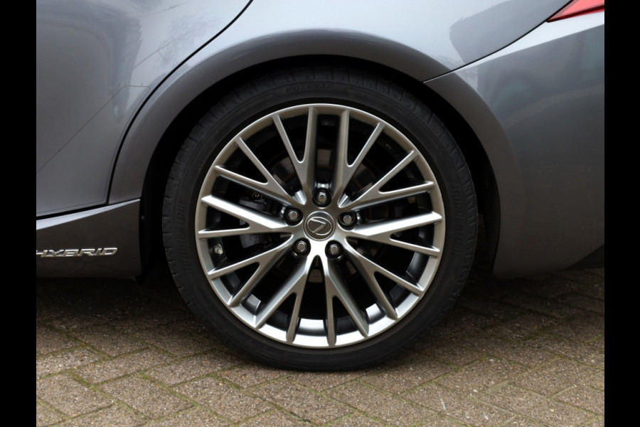 Lexus IS 300h Hybrid Luxury Line | Mark Levinson | Stoelventilatie | LED