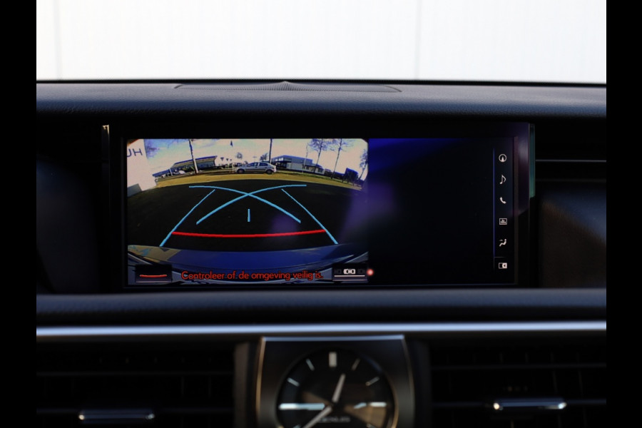 Lexus IS 300h Hybrid Luxury Line | Mark Levinson | Stoelventilatie | LED