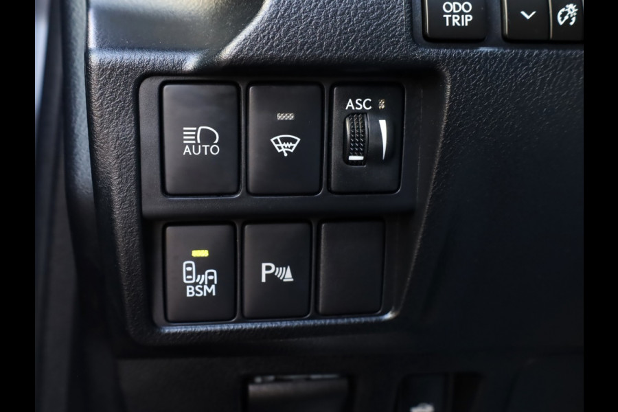 Lexus IS 300h Hybrid Luxury Line | Mark Levinson | Stoelventilatie | LED