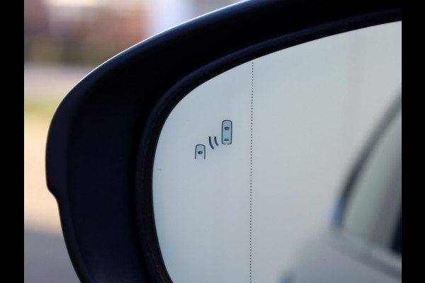 Lexus IS 300h Hybrid Luxury Line | Mark Levinson | Stoelventilatie | LED