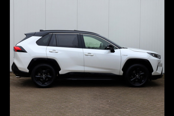 Toyota RAV4 2.5 Hybrid Bi-Tone | Panoramadak | JBL Audio | Treeplanken