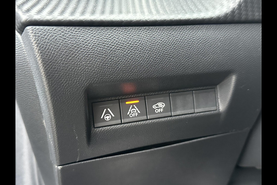 Peugeot e-208 EV GT 350 50 kWh VAN: 17.900,- VOOR: 15.877,- UW EINDEJAARSVOORDEEL: 2.023,- EURO | 3-fase laden | SOH 88% | Panoramadak | Adaptieve cruise control | Virtual cockpit | Stoelverwarming | Full options