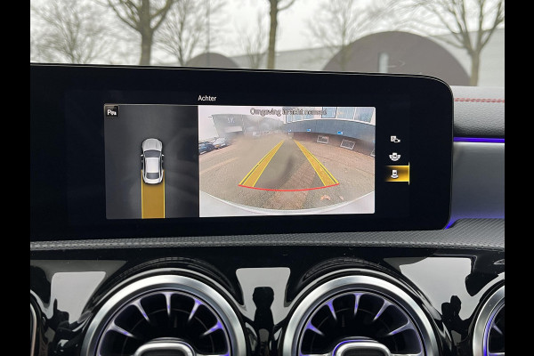 Mercedes-Benz CLA-Klasse 200 Business Solution AMG l 1e eigenaar | NL Auto  Panoramadak | Sfeerverlichting | Elektrische stoelen met geheugen | Camera | Apple CarPlay | Rijklaar geleverd met 12 maanden BOVAG-garantie