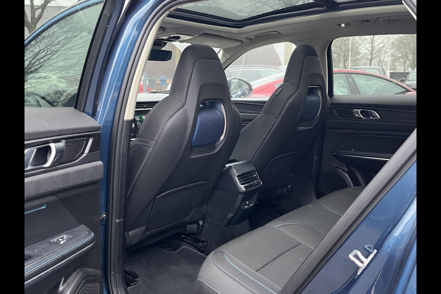 Lynk & Co 01 1.5 VAN: €24.900,- VOOR: €21.440,- UW EINDEJAARSVOORDEEL: €3.460,- | PHEV PLUG-IN HYBRIDE | COMPLETE AUTO | ELEKTRISCH PANORAMADAK | FULL OPTIONS | LYNK & CO GARANTIE T/M 05-2026 | RIJKLAAR GELEVERD | BTW VERREKENBAARE|