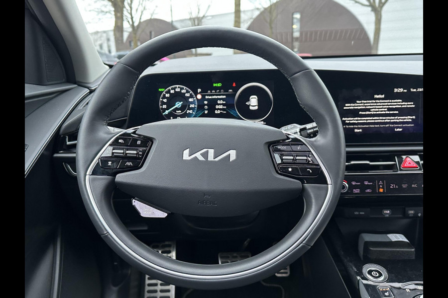 Kia Niro EV ExecutiveLine 64.8 kWh VAN: €31.900,- VOOR: €29.877,- UW EINDEJAARSVOORDEEL: €2.023|10 JAAR GARANTIE| PANO| STOEL+ STUURVERWARMING|ELEK. ACHTERKLEP|  STOELVENTILATIE| ACHTERBANK VERWARMD| MEM. STOEL| HEAD-UP|